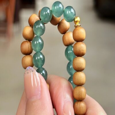 Indian Sandalwood Bracelet with Blue Jade Apple Beads | Double-Wrap Mala Design
