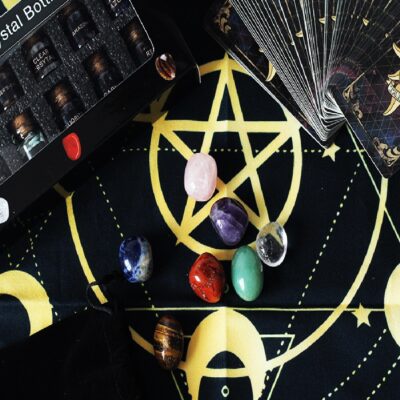 Tarot Cards & Natural Crystal Ritual Set – 12 Gemstones, Pendulum Necklace, Tarot Cloth | ArvnDao