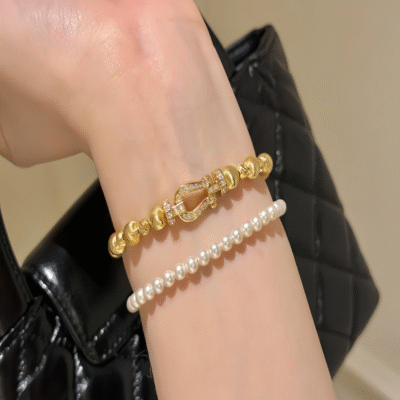 Cat’s Eye Bracelet with Crystal Horseshoe Clasp – Gold Beaded Luck Bracelet