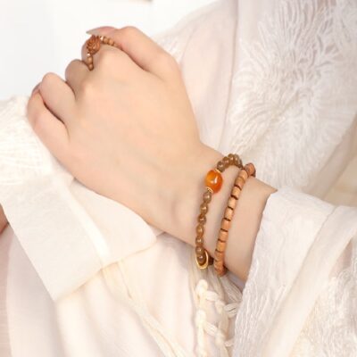 Natural Sandalwood Bracelet with Honey Jade & Amber Bead | Mysore Old Temple Sandalwood | Healing & Abundance Jewelry