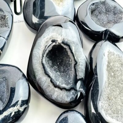 Black Agate Heart Geode Crystal for Protection & Home Décor
