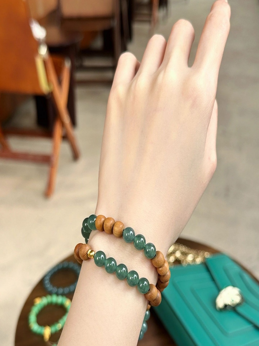 Indian Sandalwood Bracelet with Blue Jade Apple Beads | Double-Wrap Mala Design - Image 3